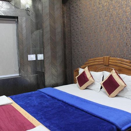 Oyo 11346 Hotel Tazz Odisha Bhubaneswar Exterior photo