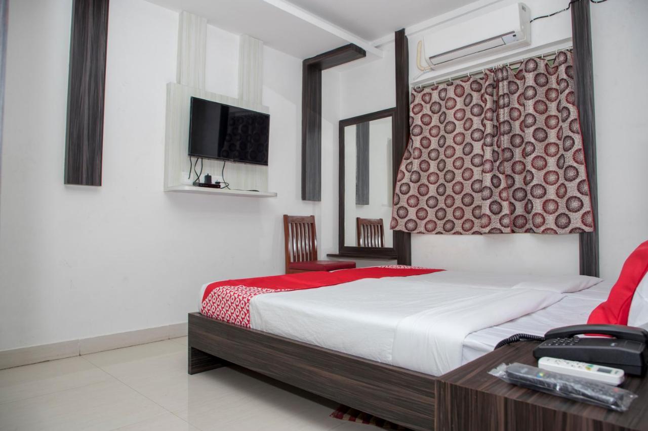 Oyo 11346 Hotel Tazz Odisha Bhubaneswar Exterior photo